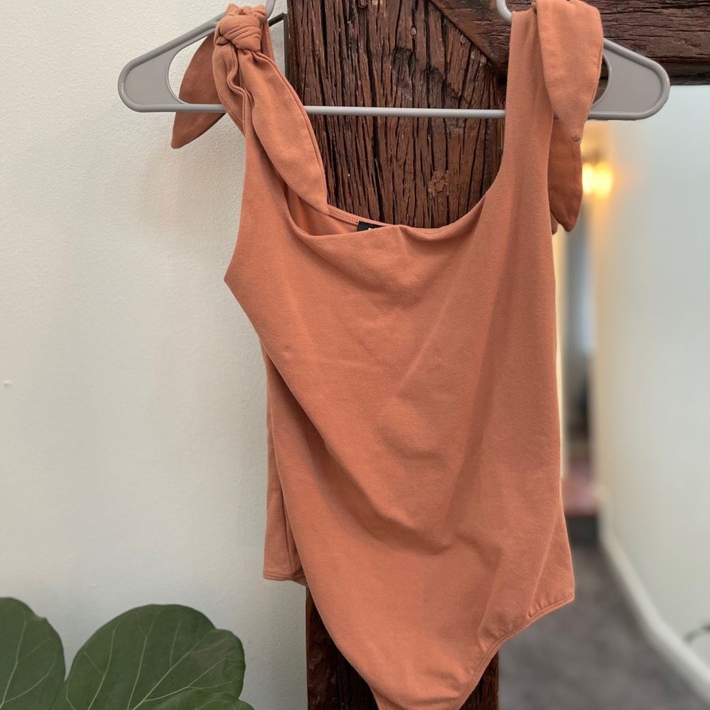 Express Rust Bodysuit with Tie Straps